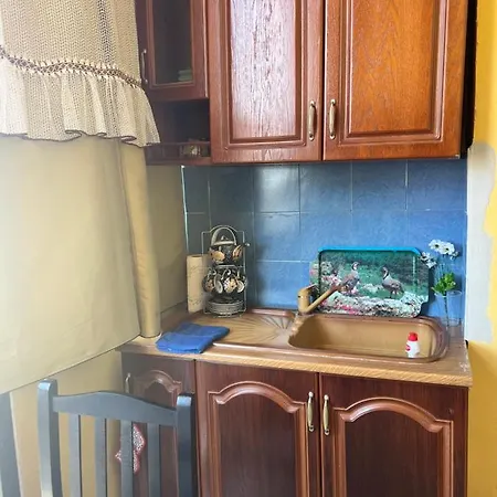 Comfortable Near The * גולם